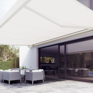 Retractable Awnings