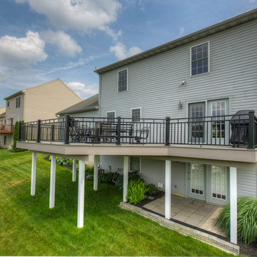 Vinyl deck with custom aluminum railing