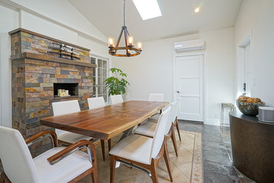 Example of a dining room design in Los Angeles