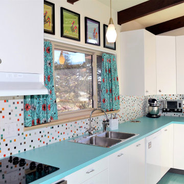 Brio Glass Mosaic Tile Palm Springs Blend by Modwalls