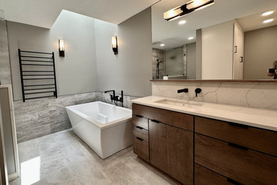 Bathroom - modern bathroom idea in Kansas City