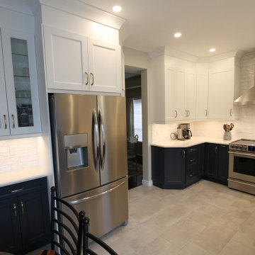 Love the high ceiling look!