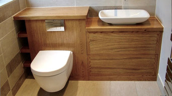 Oak bathroom suite