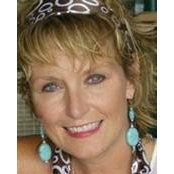 Pam Kaniatobe-Youngs foto