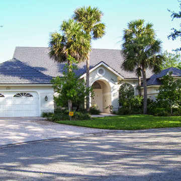 Metal Roofing - Classic Manor Shake in Deep Charcoal
