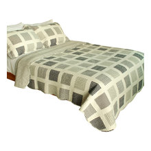 Bedding for Gray Room