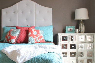 Transitional bedroom photo in Dallas