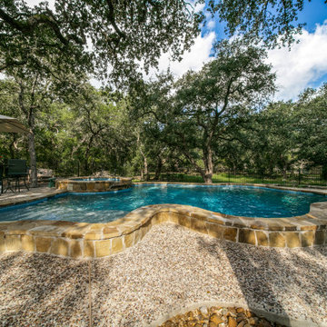 Craftsman: 4,022 ft²/4 BR/3.5 BA/2 ST