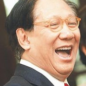 Albert Cheng's photo