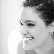 Camila Badaró's photo