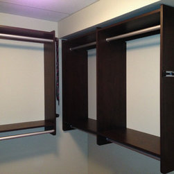 Walk-in Closet Middle Bench - Penticton - Products