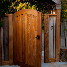 Gate