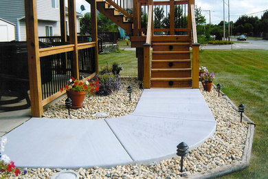 Example of an exterior home design in Chicago