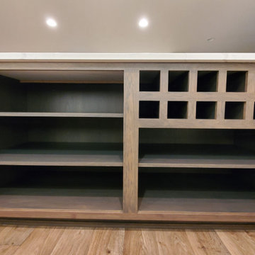 Bar/Buffet Entertaining Space