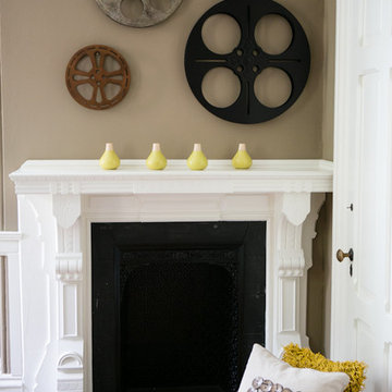 Transitional Cozy Family Room