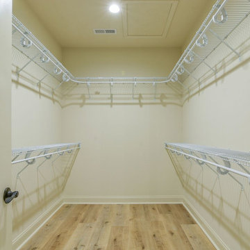 1124 Lemongrass Drive