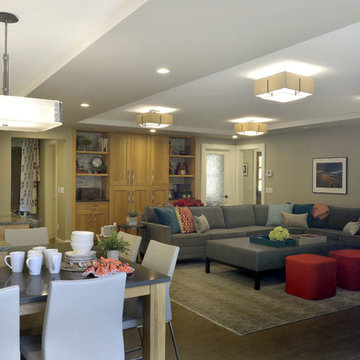 An Inviting, Family-Friendly Kitchen & Living Space