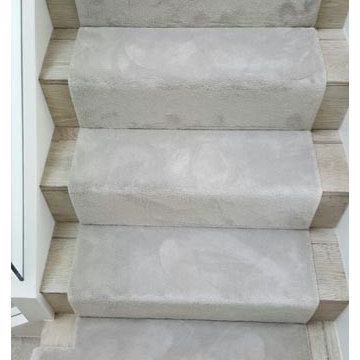 Silkresse Carpet Installed as a Runner to Stairs