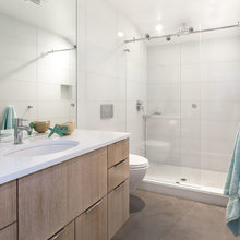 ski condo bathroom