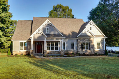 Example of a transitional home design design in Charlotte