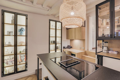 Réalisation d'une cuisine design.