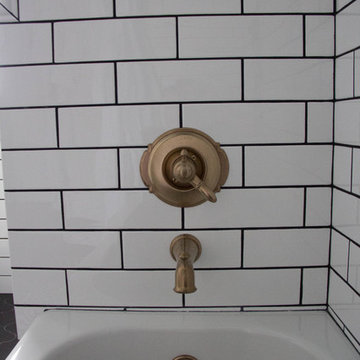 Delta champagne bronze fixture