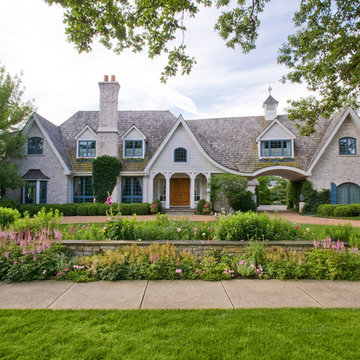 Lakefront Living