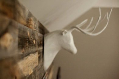 Inspiration for a transitional boy kids' room remodel in Kansas City with gray walls