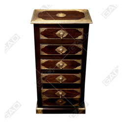 WOOD EN BRASS CHEST OF 6 DRAWER - Furniture