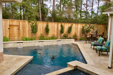 Elegant pool photo in Houston