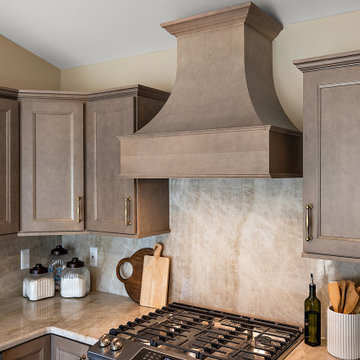 Showplace Edgewater SP Kitchen in Maple Sparrow