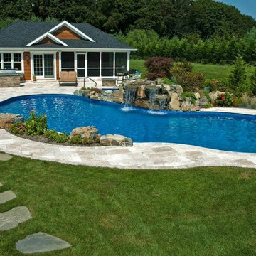 Pool House with Travertine Patio (Long Island/NY):