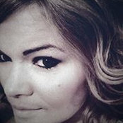 ElleMarie Heinen's photo