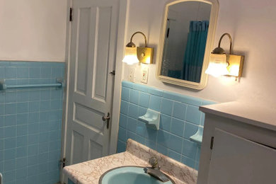 Bathroom - bathroom idea in Philadelphia