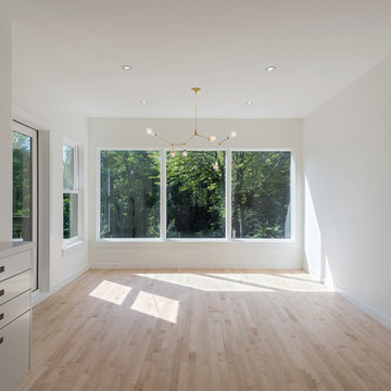 Kitchen / Dining