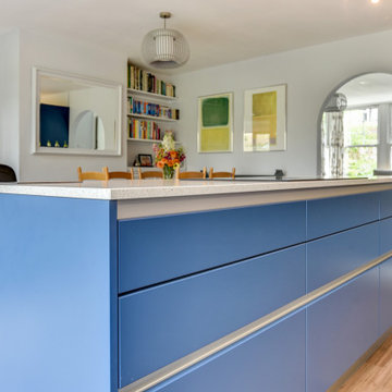 Contemporary British Kitchen Project in Shoreham-by-Sea, West Sussex