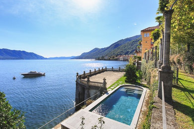 Piscina privata a Cannero Riviera