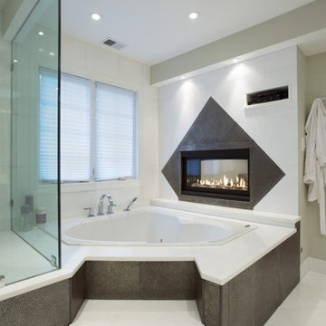 Spa Treatment at Home with Stunning Bath and Walk-in Closet