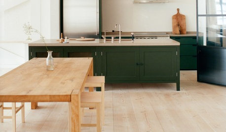 Urban statt lieblich: Die moderne englische Landhausküche