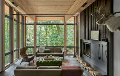 USA Houzz Tour: A Well-Framed Timber Retreat on a Sloping Site