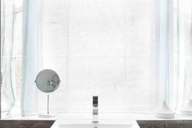 Example of a trendy bathroom design in San Diego
