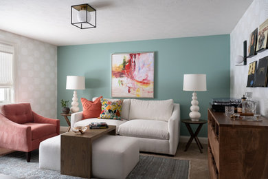 Example of a minimalist living room design in Indianapolis