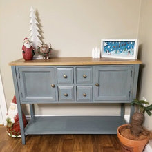 Stair wall console