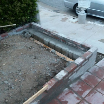 24" Retaining Wall w/ Drainage System