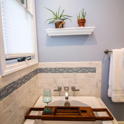 Clipper Ct - Bathtubs