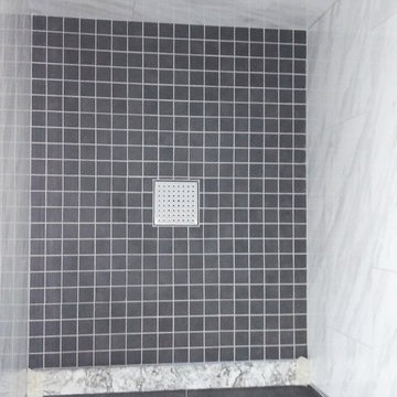 MASTER.BATHROOM