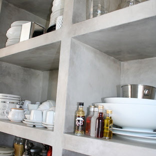 Small modern kitchen pantry designs - Kitchen pantry - small modern l-shaped kitchen pantry idea in Rome with a drop-in sink, window backsplash, stainless steel appliances and an island