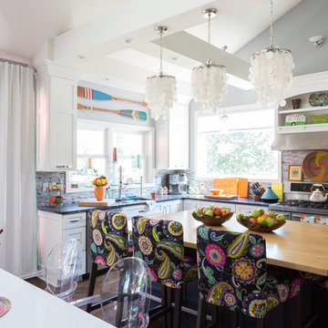 My Houzz: A Burst of Happy Colors in a Lakeside Missouri Home