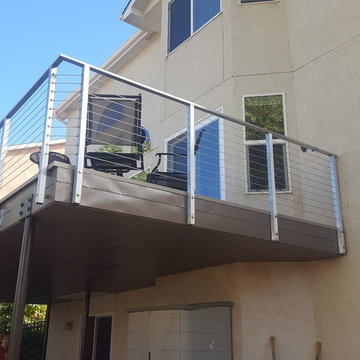 Aluminum Deck with Stainless Steel & Cable Railing