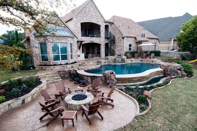Pool photo in Dallas